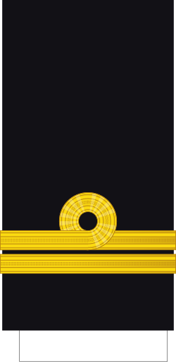 Capitão-Tenente naval sleeve insignia