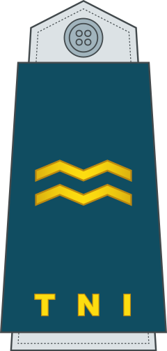 Pembantu Letnan Satu shoulder/sleeve insignia