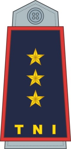 Laksamana Madya shoulder/sleeve insignia